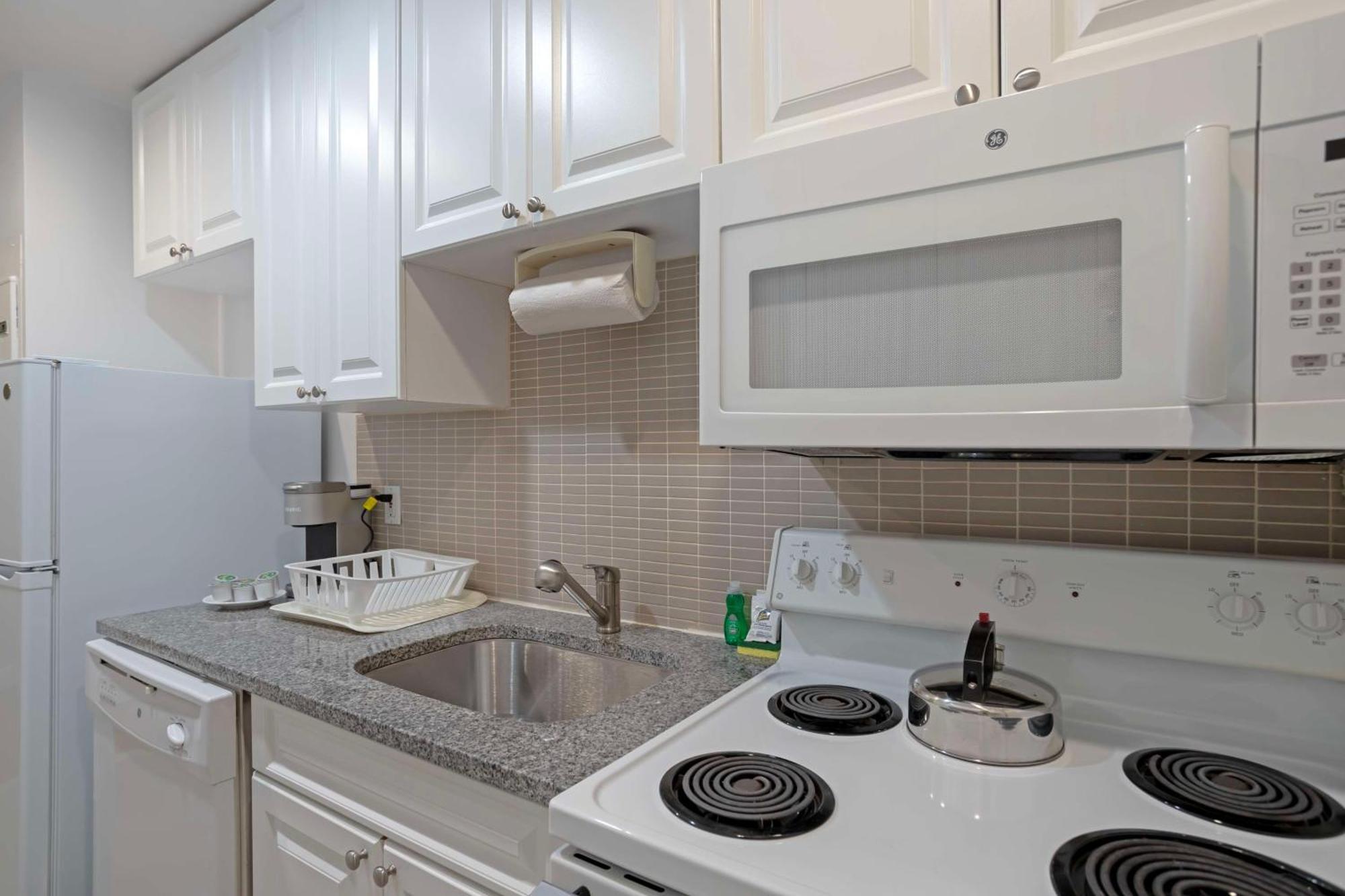 Best Western Plus Hospitality House Suites Nueva York Exterior foto