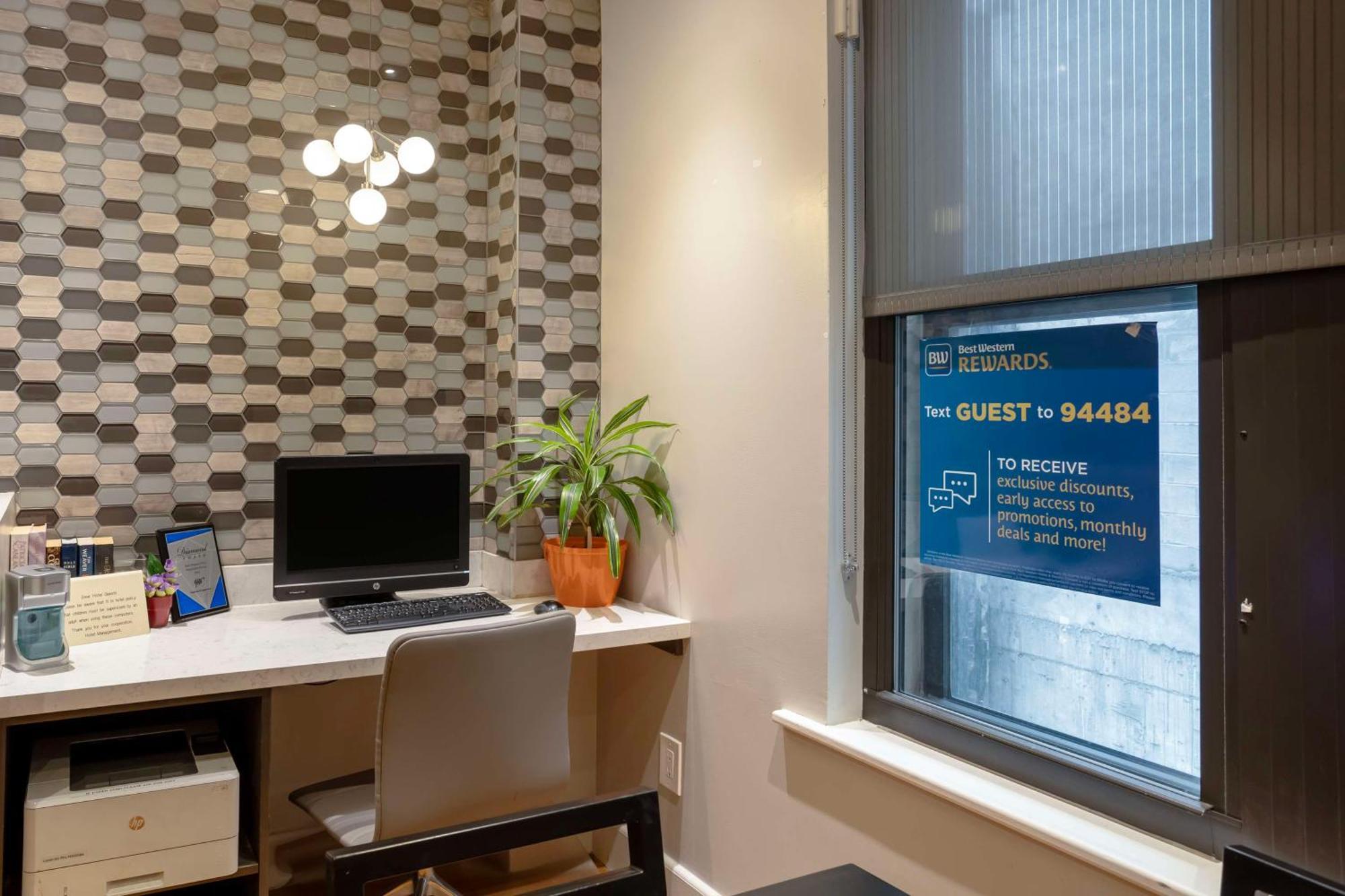Best Western Plus Hospitality House Suites Nueva York Exterior foto
