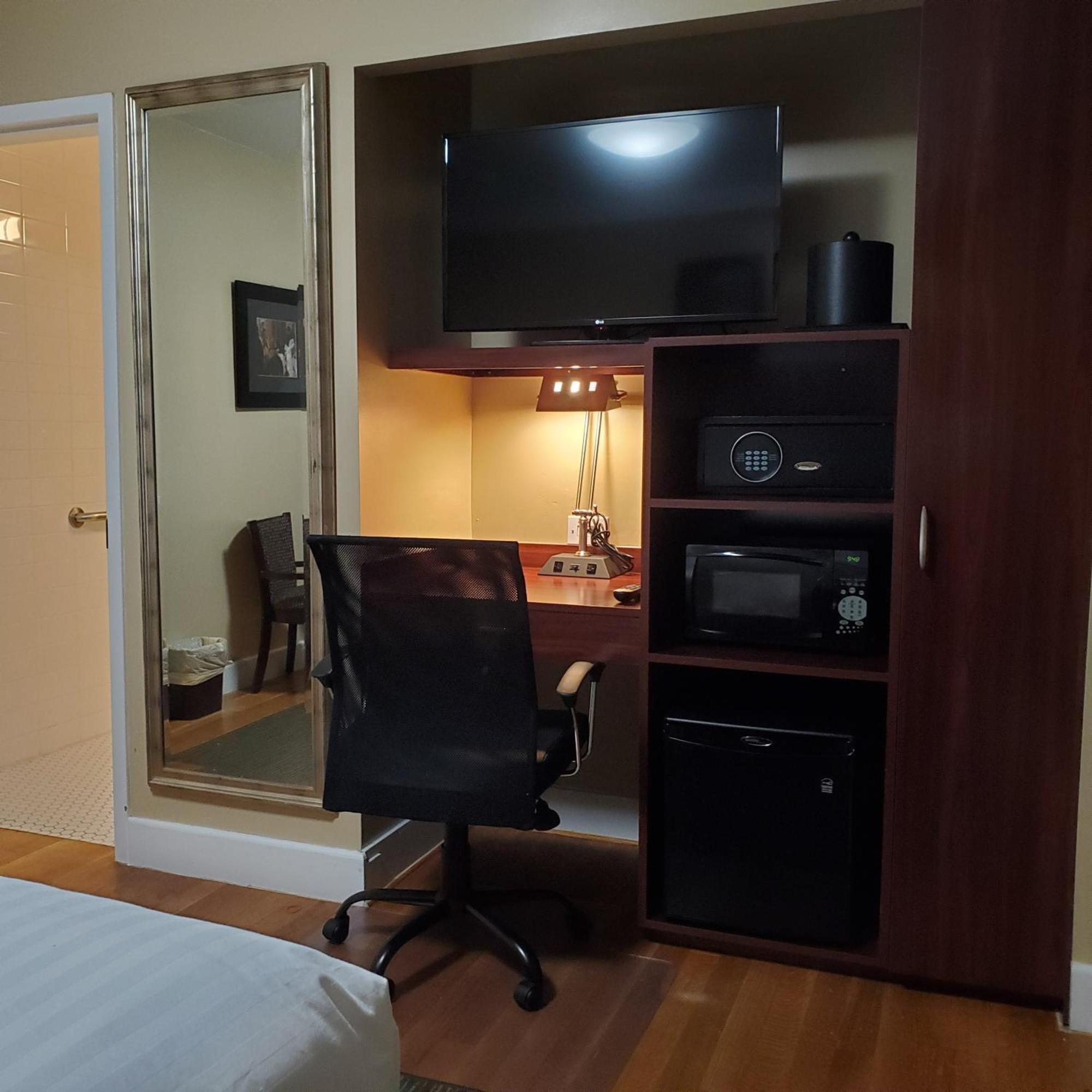 Best Western Plus Hospitality House Suites Nueva York Habitación foto